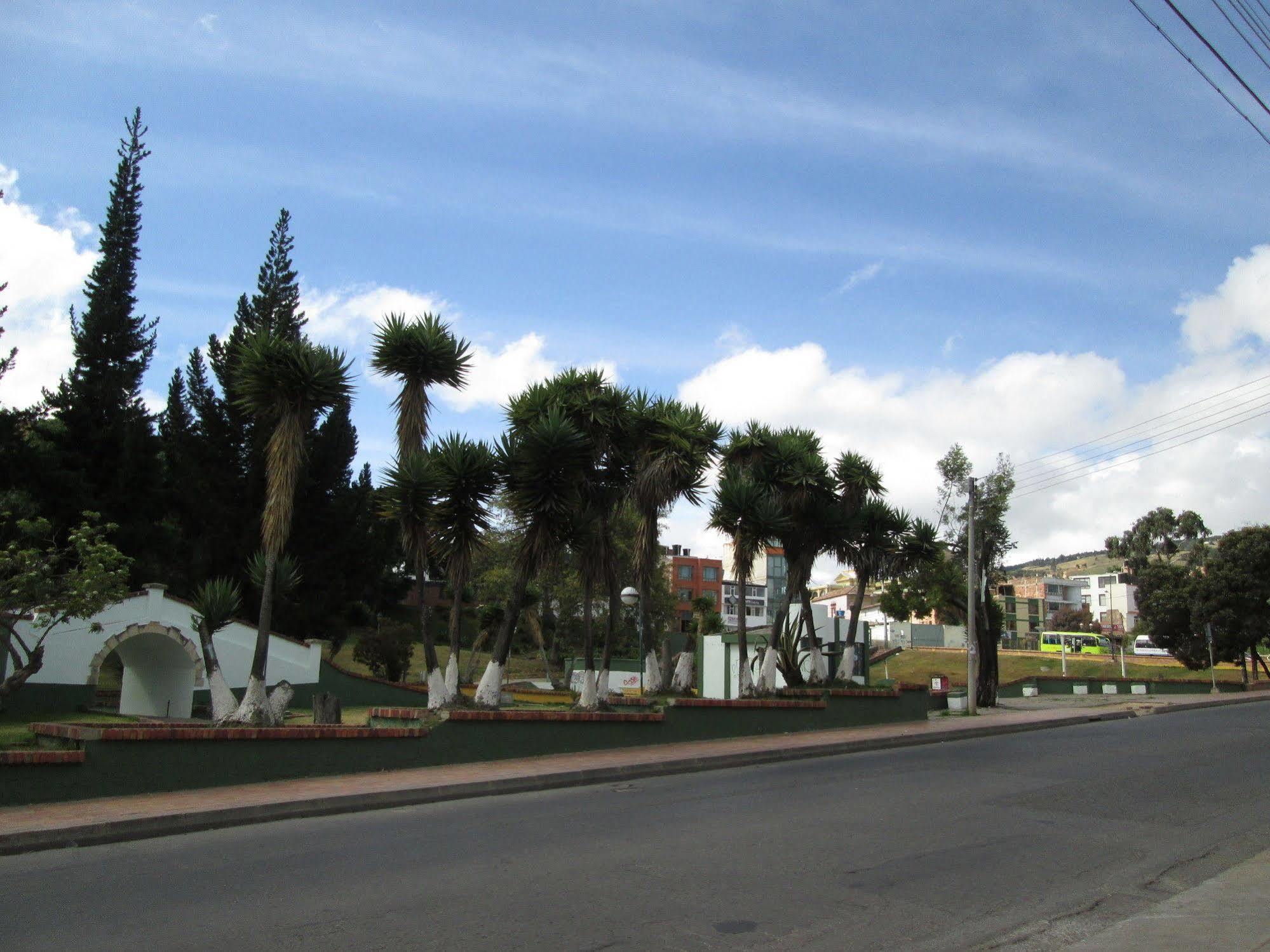 Hotel Parque Santander Tunja Esterno foto